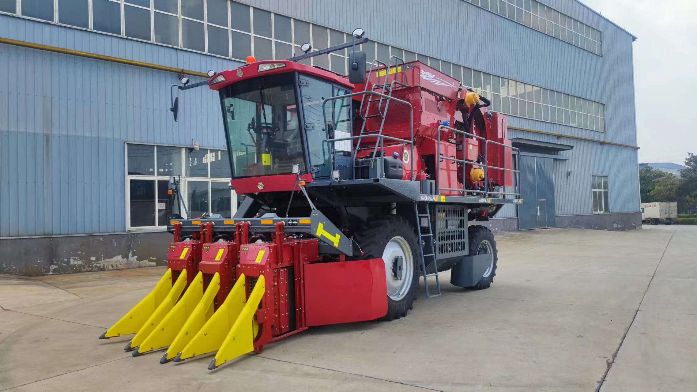 R&eacute;colteuse de coton 3 lignes (5)